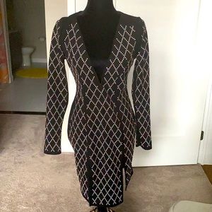 Showstopping black dress with slits